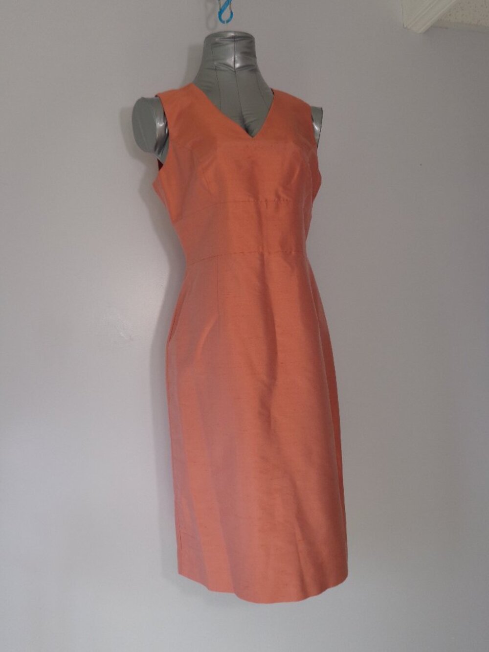 Talbots V Neck Salmon Pink 100% Silk Sheath Lined Dress Size 4 NEW!